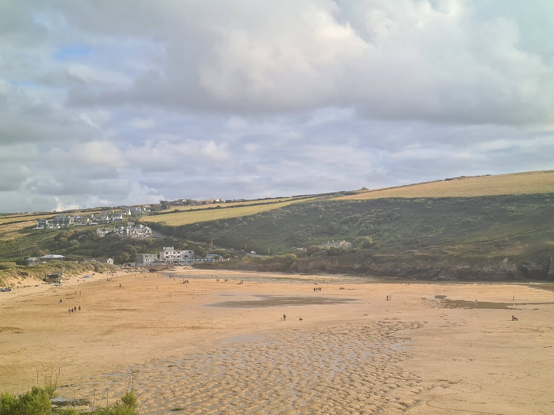 Mawgan Porth Beach-茅根海岸必去景点