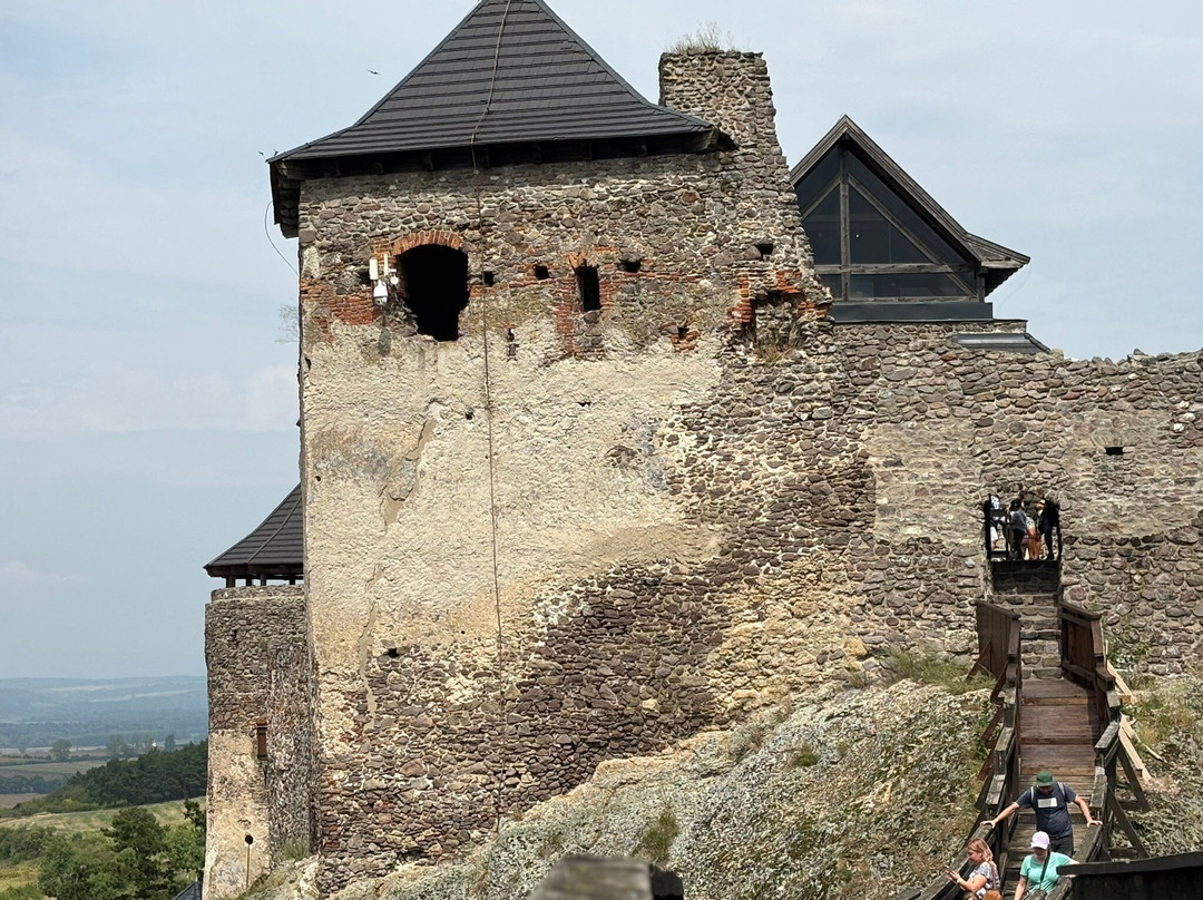 Castle of Boldogko-Boldogkovaralja必去景点