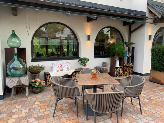 Hotel Paradies主图