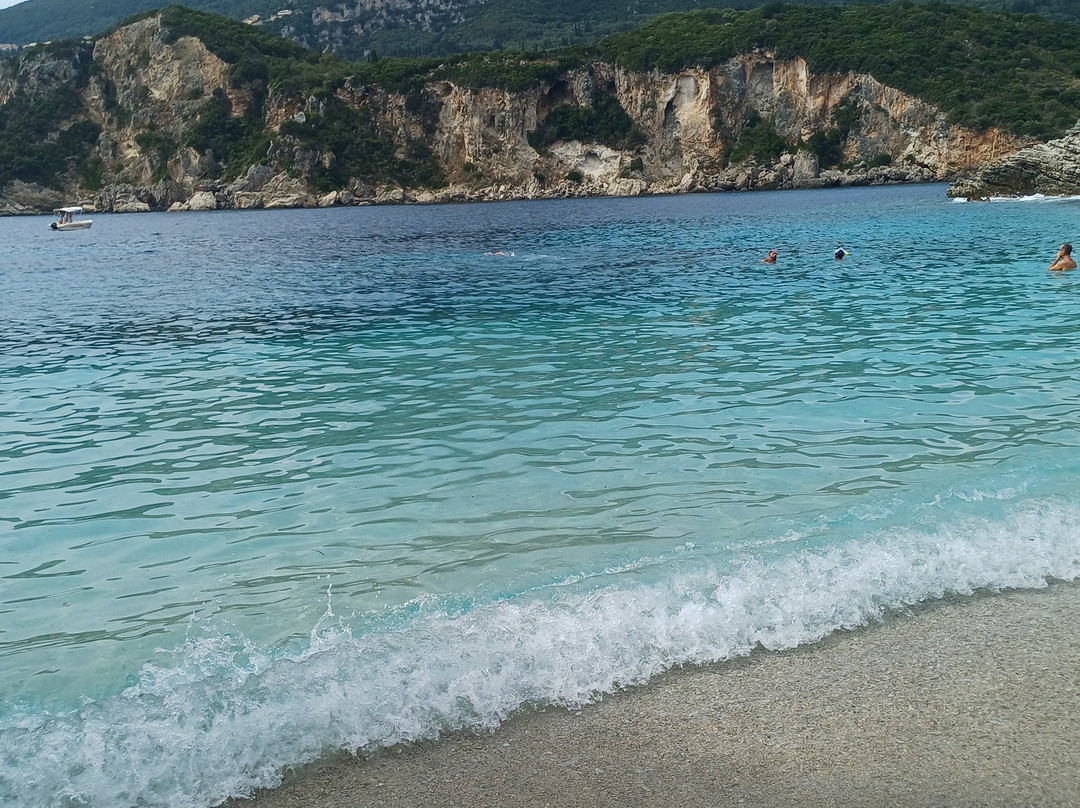 Rovinia Beach-Paleokastritsa必去景点