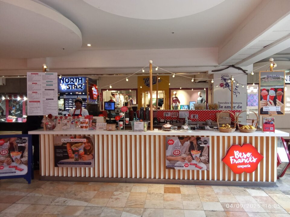 Beso Francés - Real Plaza Centro Cívico