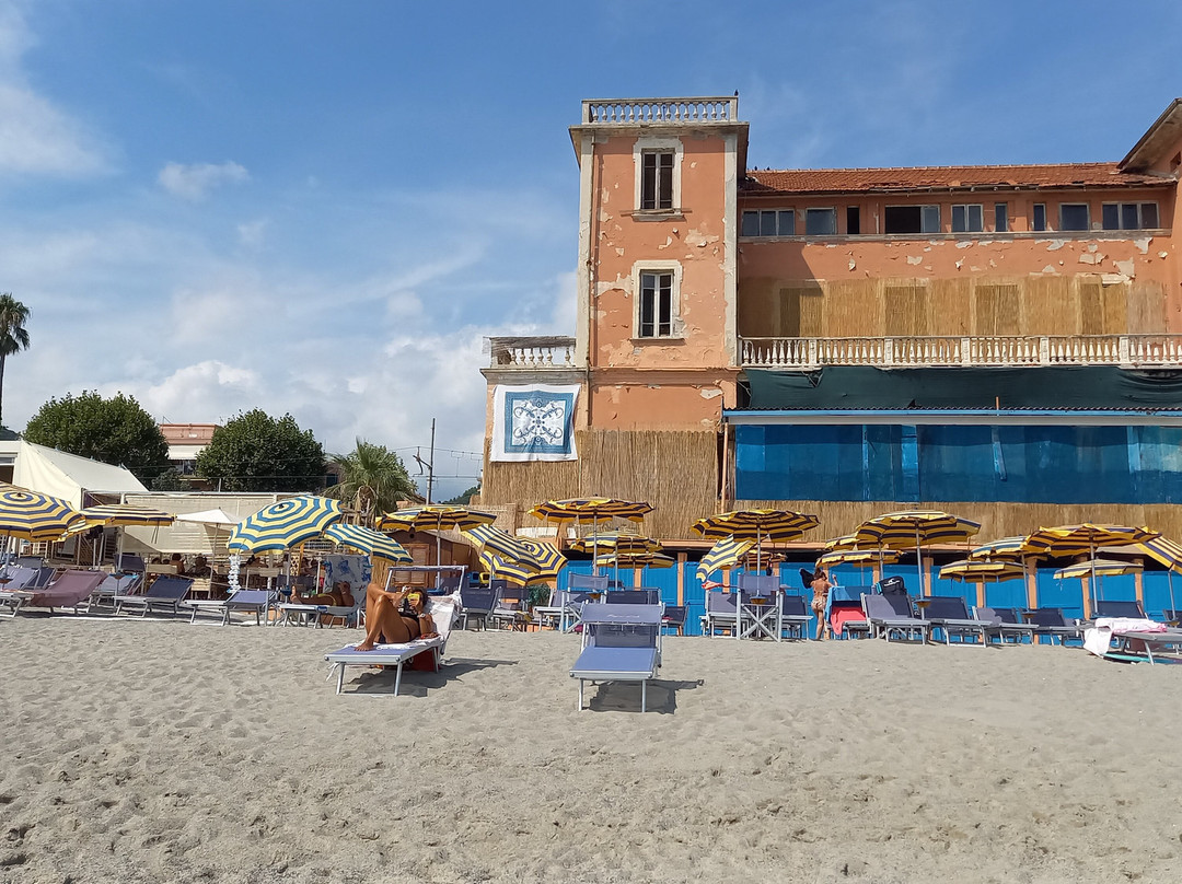 Bagni Lido-Borgio Verezzi必去景点