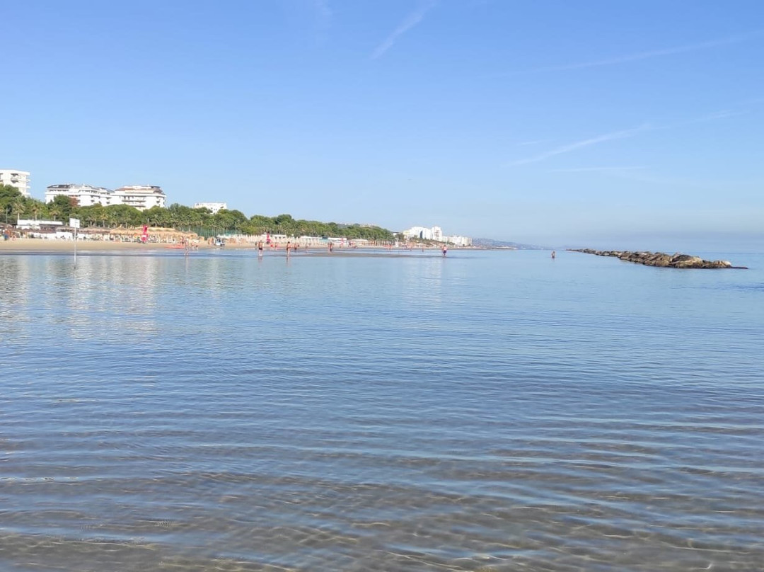 拉宁费雅酒店主图