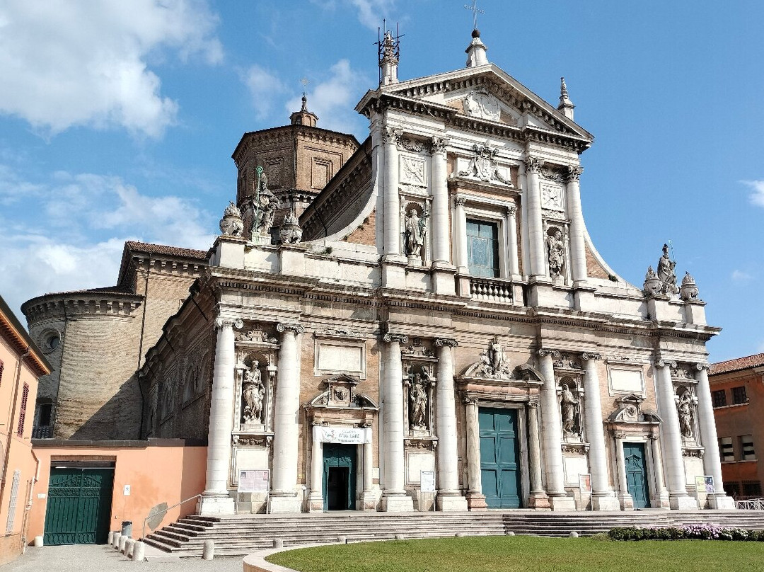 Basilica di Santa Maria in Porto-拉韦纳必去景点