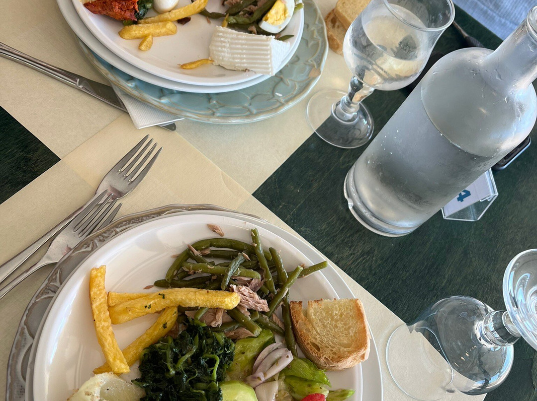 马里内拉酒店主图