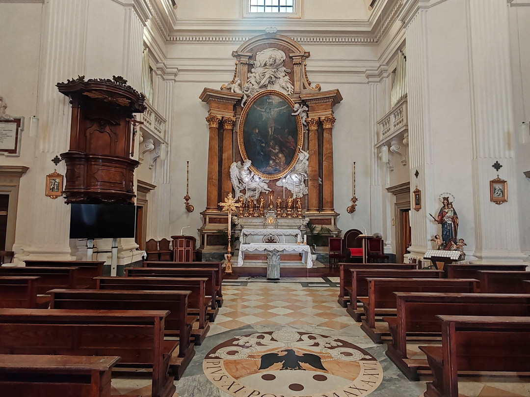 Chiesa di San Tommaso da Villanova-冈多菲堡必去景点