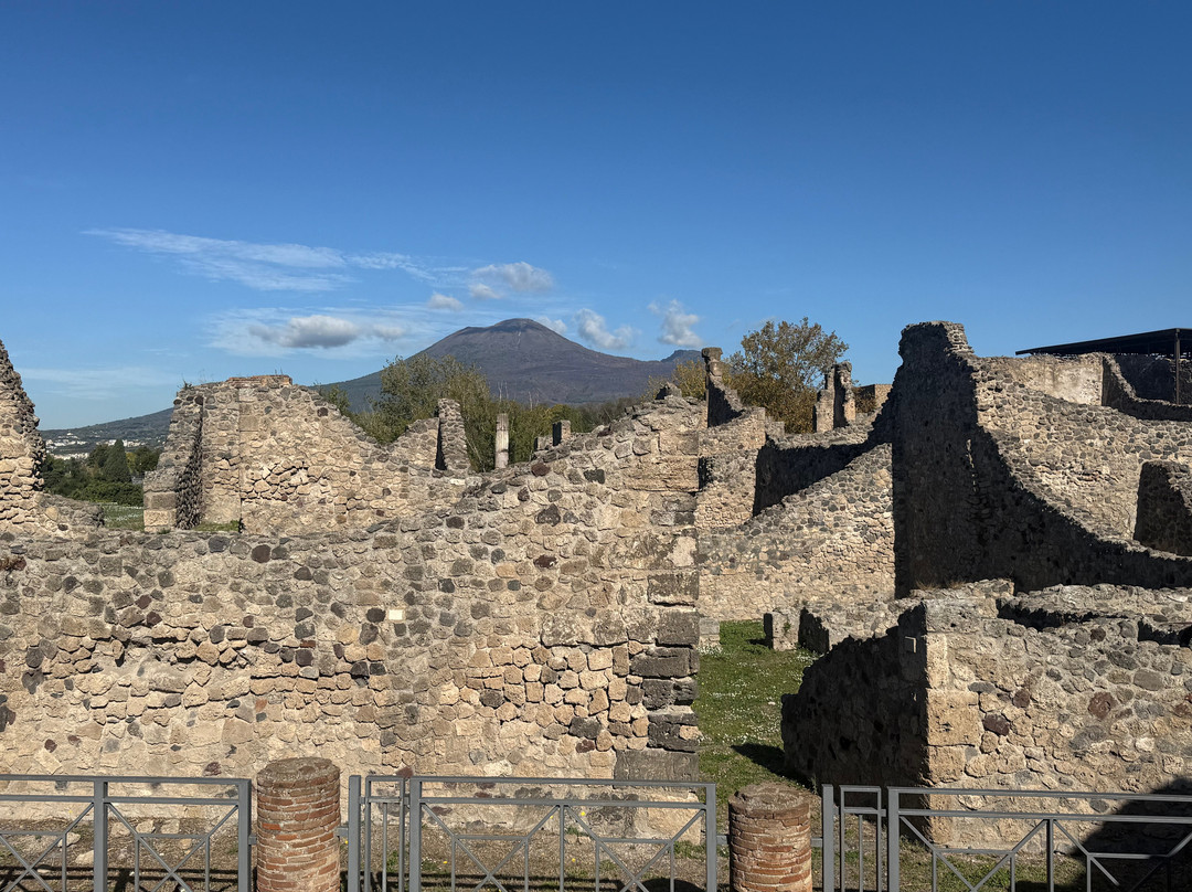 Acampora Travel-索伦托必去景点