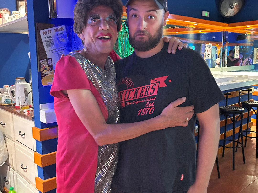 Lively Lady Cabaret Lounge-科斯塔特吉塞必去景点