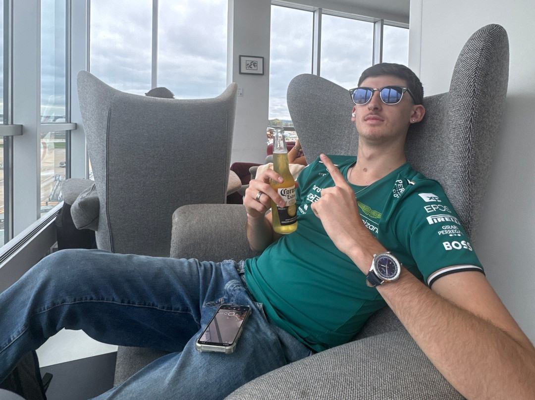 Plaza Premium Lounge Gatwick North Departures-霍利必去景点