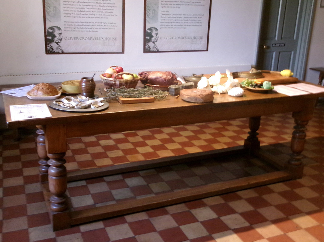 Oliver Cromwell's House-伊利必去景点