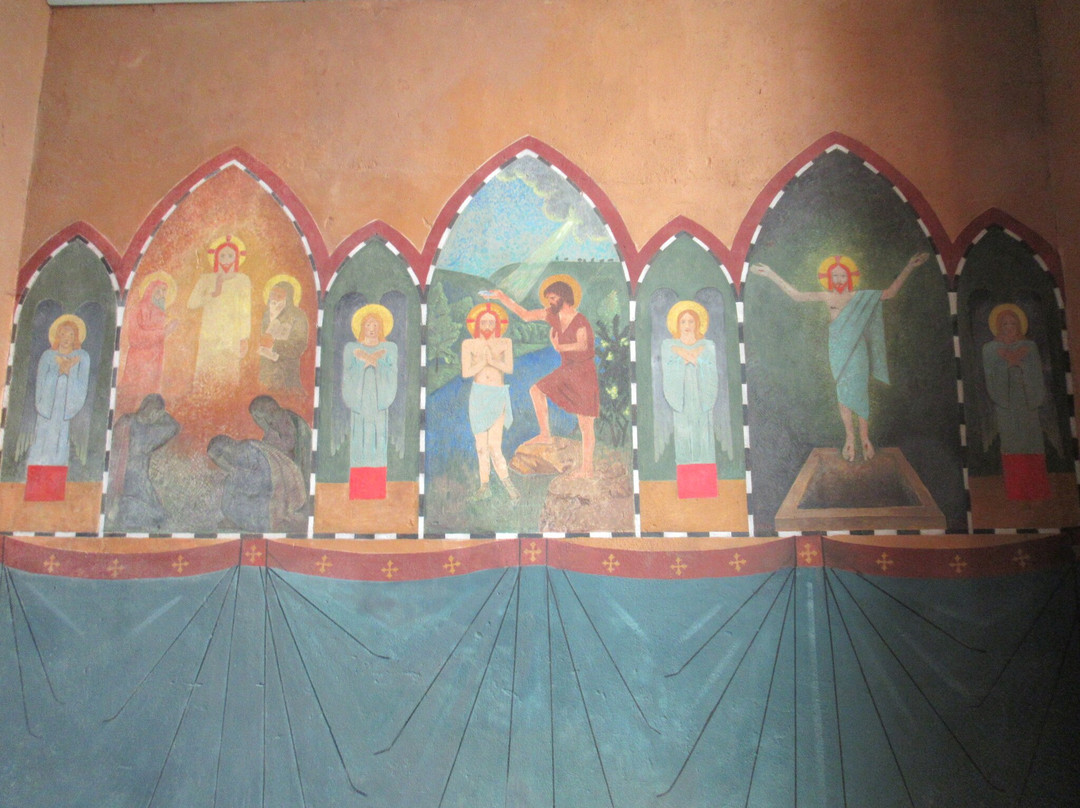 Eglise Saint-Julien-Chateauneuf du Faou必去景点