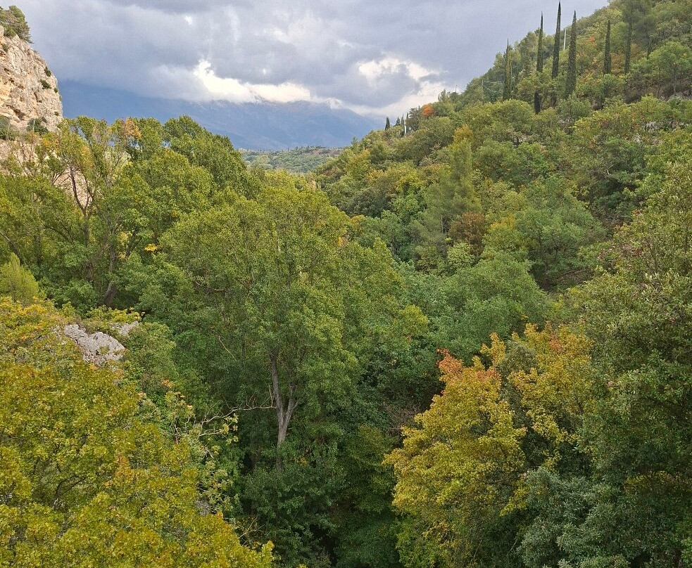 Gole di San Venanzio-Raiano必去景点