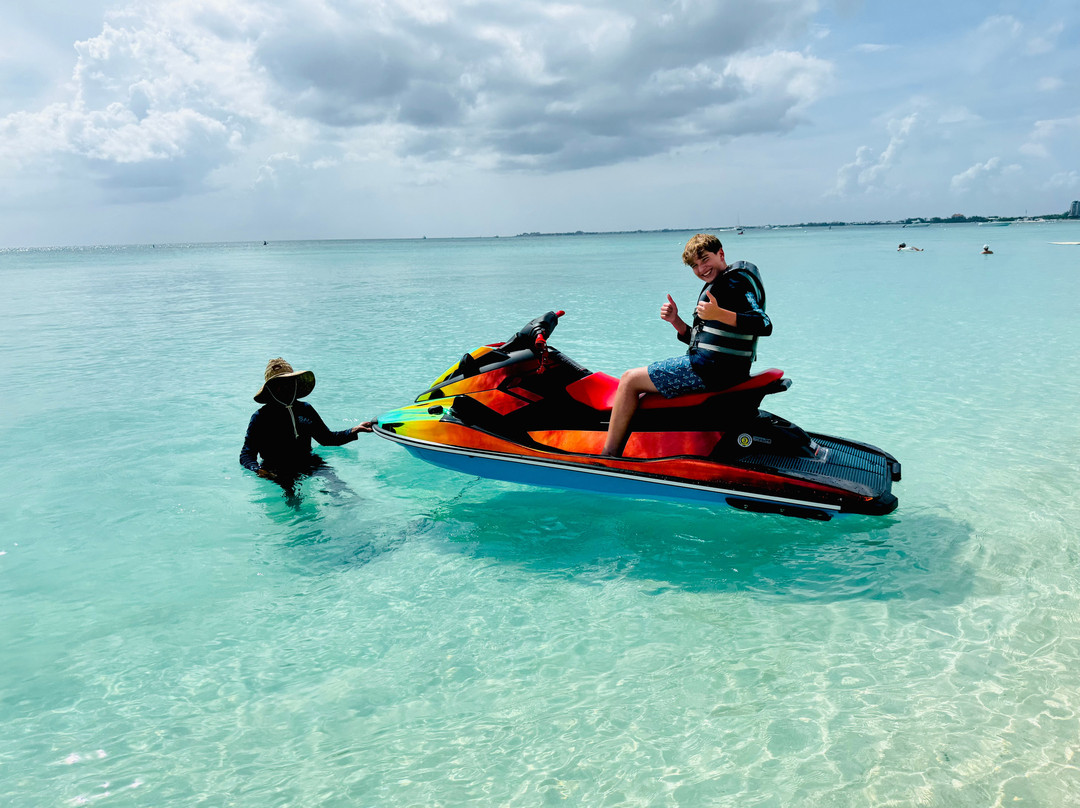 Salt Watersports Cayman-七哩滩必去景点
