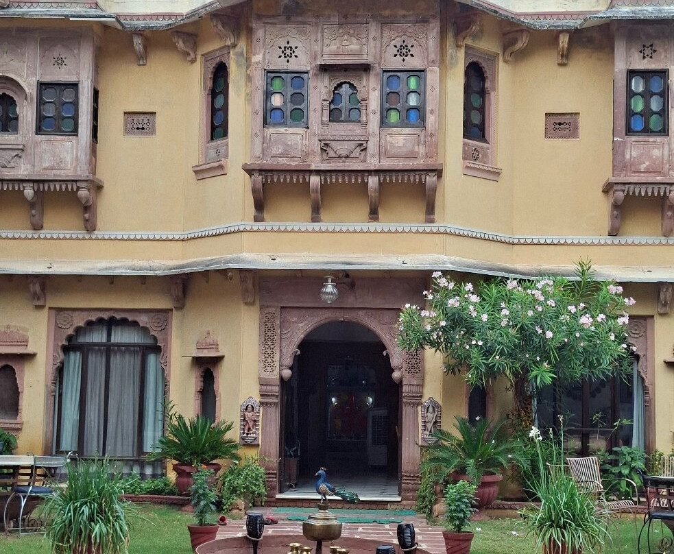 拉乌拉本斯瓦拉酒店主图