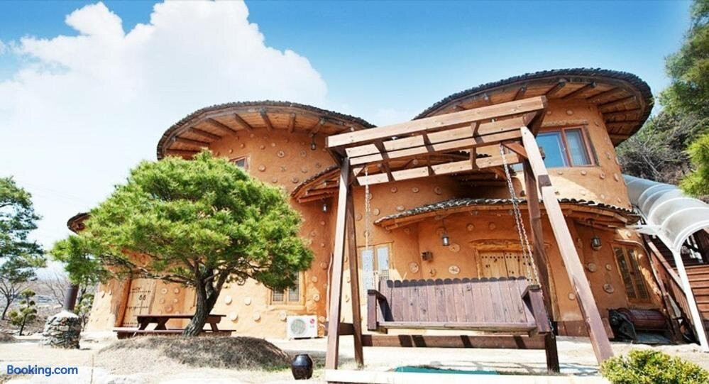 Yeongju Punggi Hwangto Pension