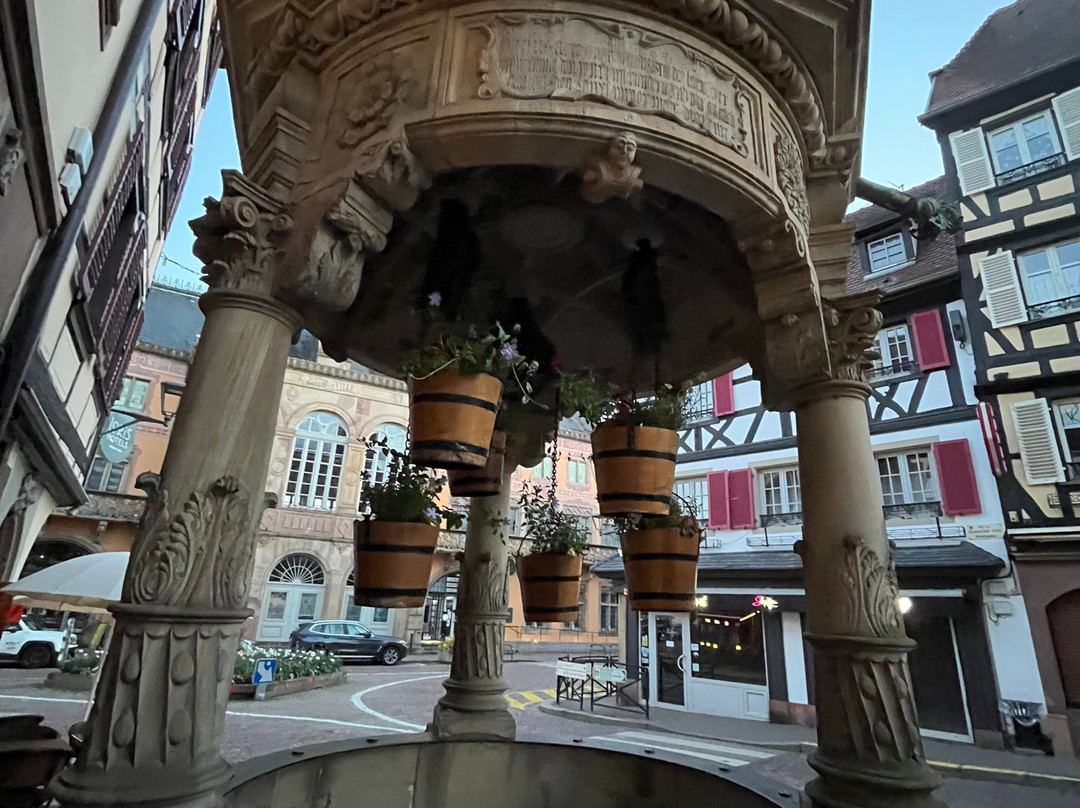 Le Puits a Six Seaux-奥贝奈必去景点