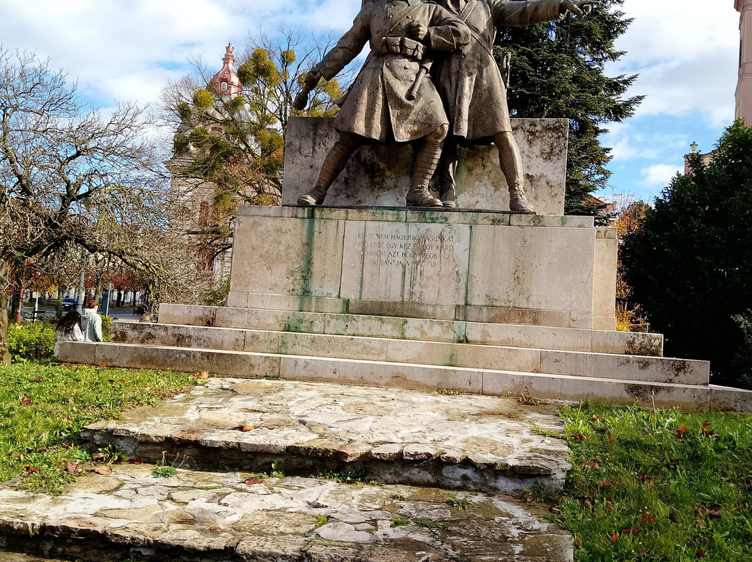 The Statue of Queen Elizabeth-Nagykanizsa必去景点