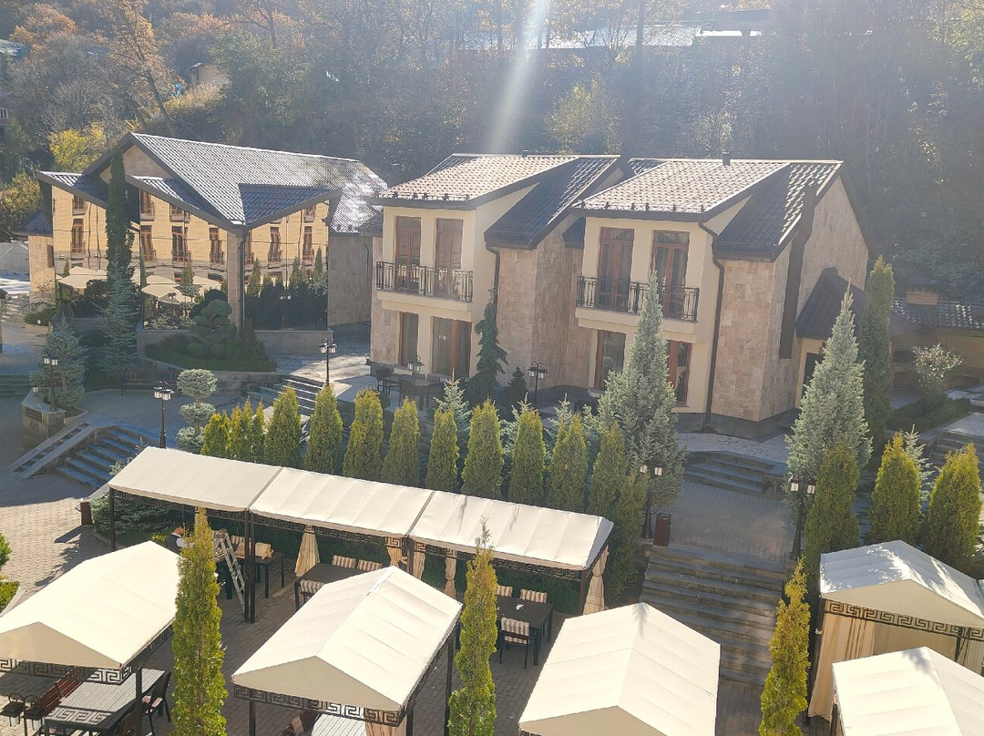 Elegant Hotel & Resort主图