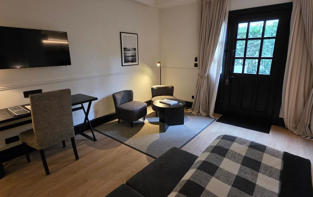 索洛别墅酒店主图