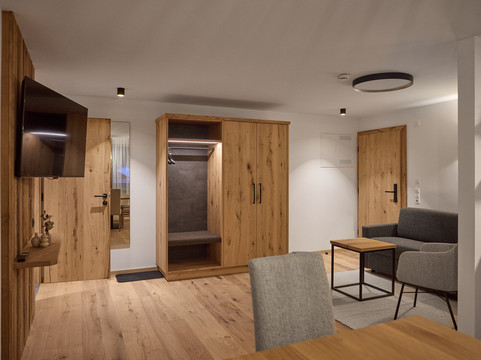 莫妮卡酒店主图