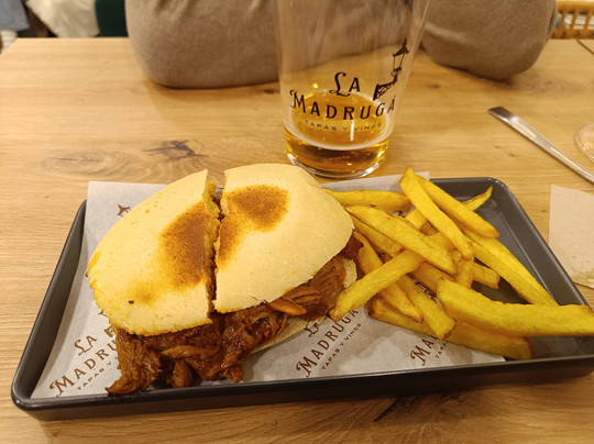La Madrugá Taberna andaluza