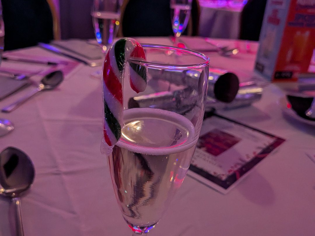 Balmoral Hotel主图