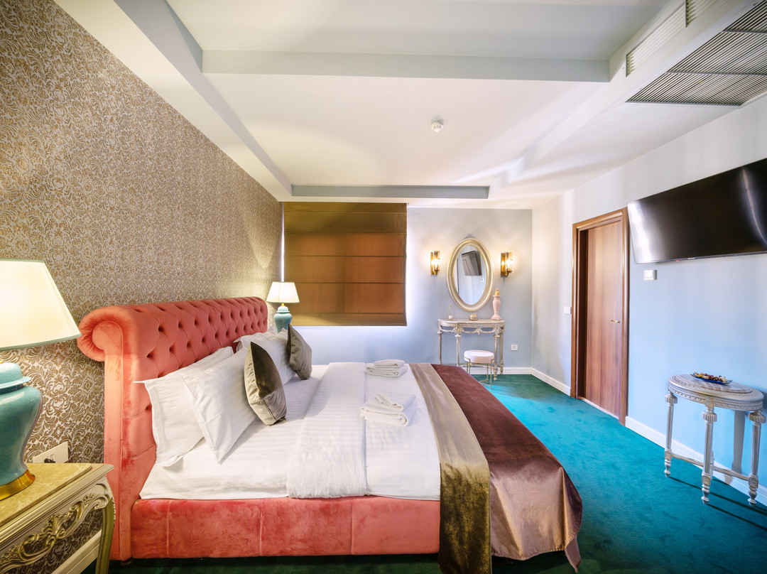 Phoenicia Comfort Hotel主图