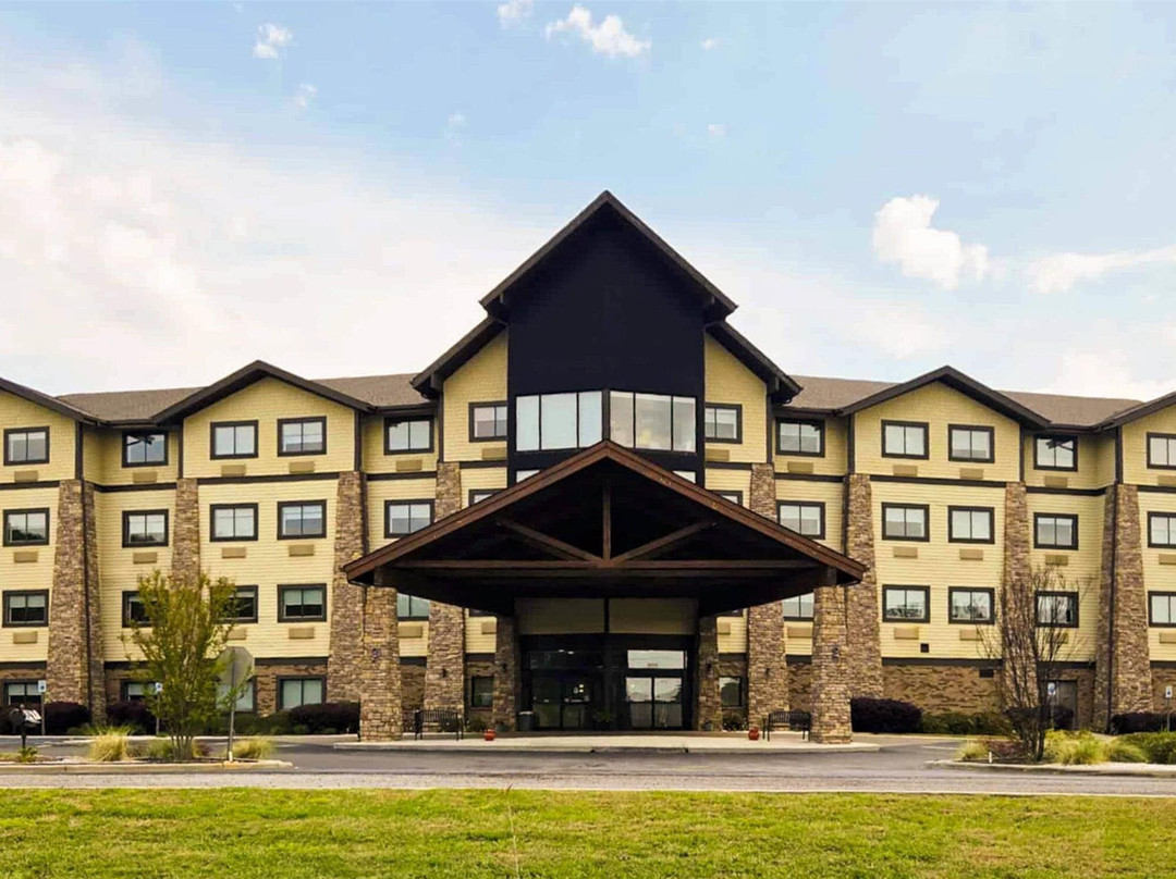 Comfort Inn and Suites Near Lake Guntersville