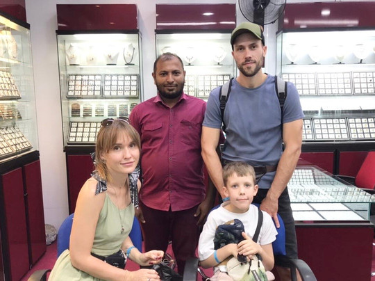 Gem Bank Gems & Jewellery-Aluthgama必去景点