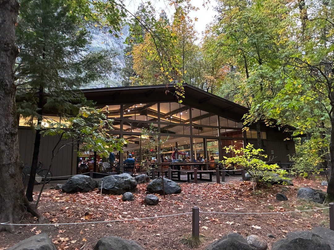 Base Camp Eatery主图