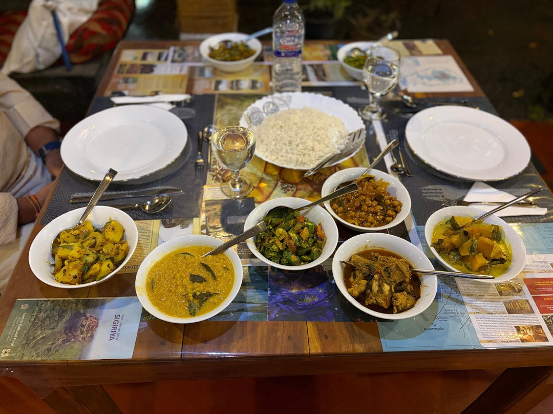 锡吉里亚奥图纳旅馆主图