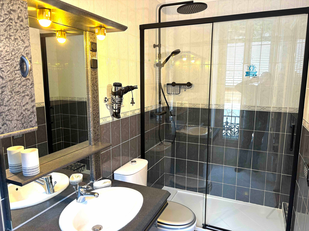 La Pierre Bleue主图