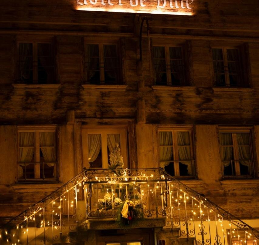 Hotel De Ville