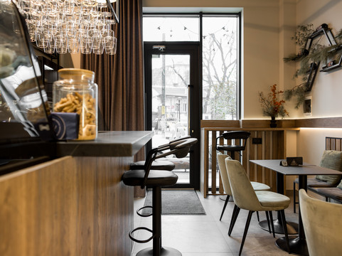 V/ia/ Wine Bar主图