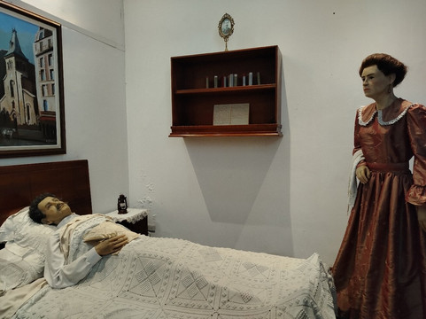 Casa y Mausoleo de Juan Montalvo-安巴托必去景点