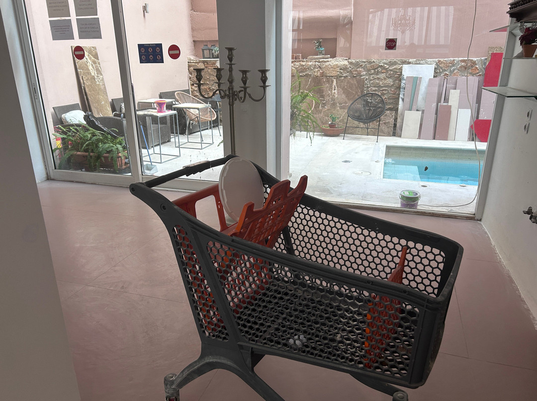 雅典艺术套房酒店主图