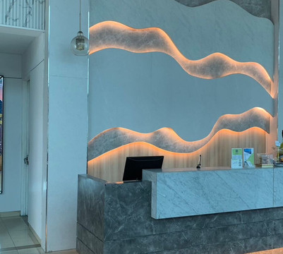 巴里巴班维兹鼎盛酒店主图