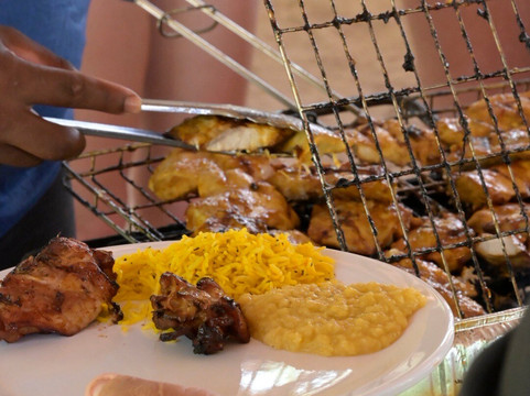 Lizzy Boat Charter-La Passe必去景点