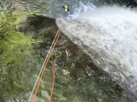 Big Rock Adventures Canyoning-杰拉尔丁必去景点