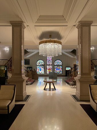 多尔德大酒店主图