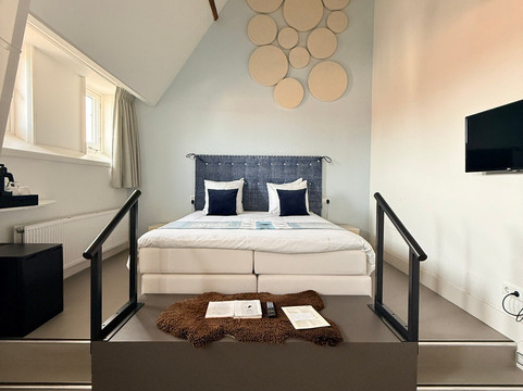 可爱妈妈酒店主图