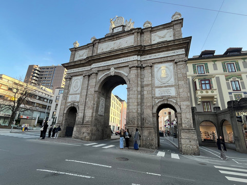 Triumphal Arch (Triumphpforte)-茵斯布鲁克必去景点
