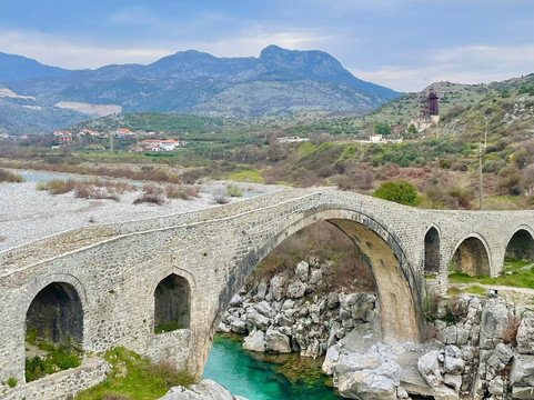 Mesi Bridge-Boks必去景点