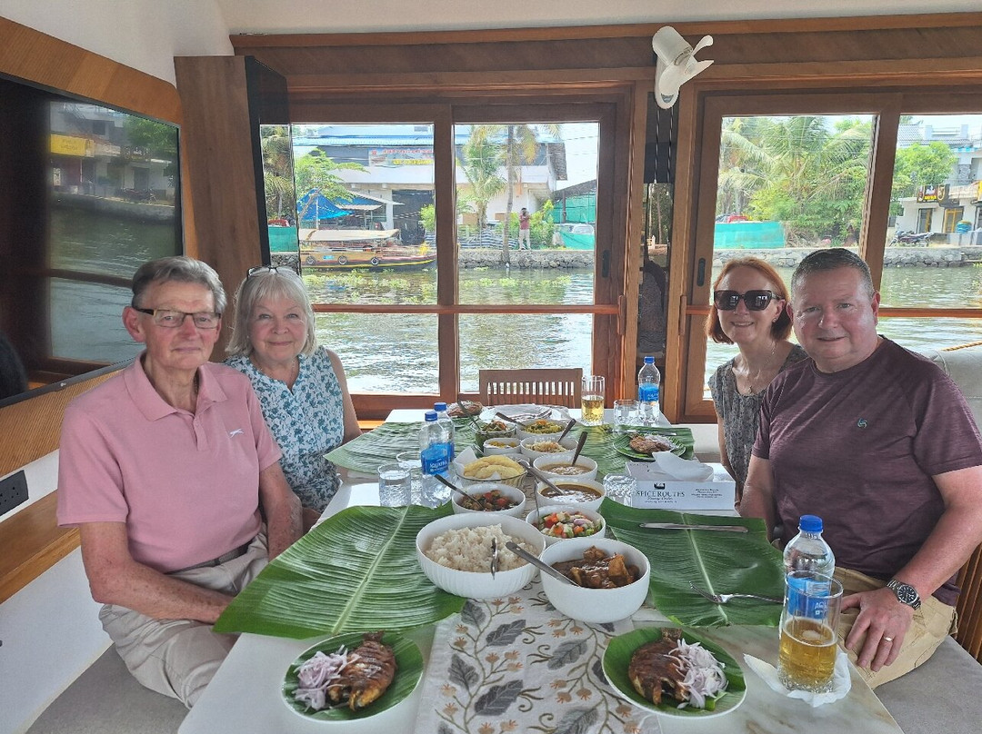 Spice Routes Luxury Cruises-Kainakary必去景点