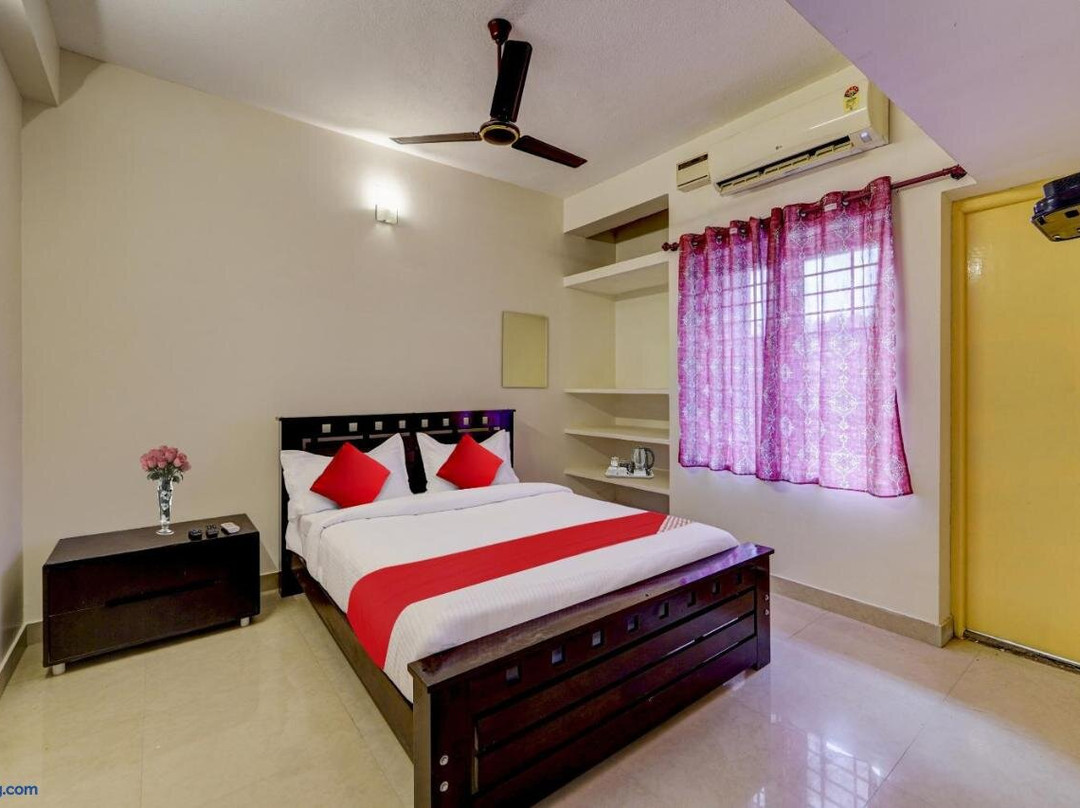 Hotel O Senthamizh Residency