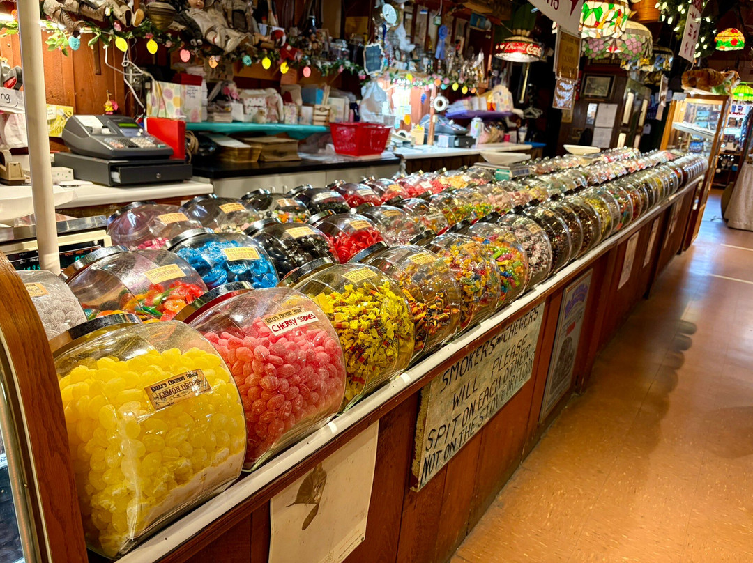 Kelly's Country Store-格兰特岛必去景点