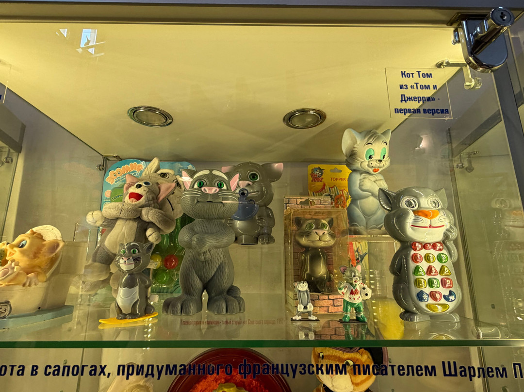 Murarium Art-Collection of Cats-泽列诺格拉茨克必去景点
