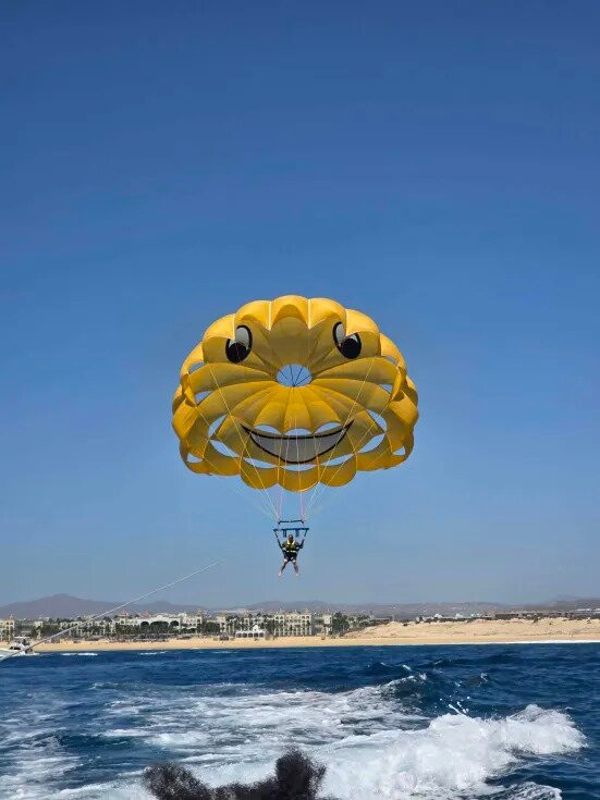 Happy Flights Cabo Parasailing-卡波圣卢卡斯必去景点