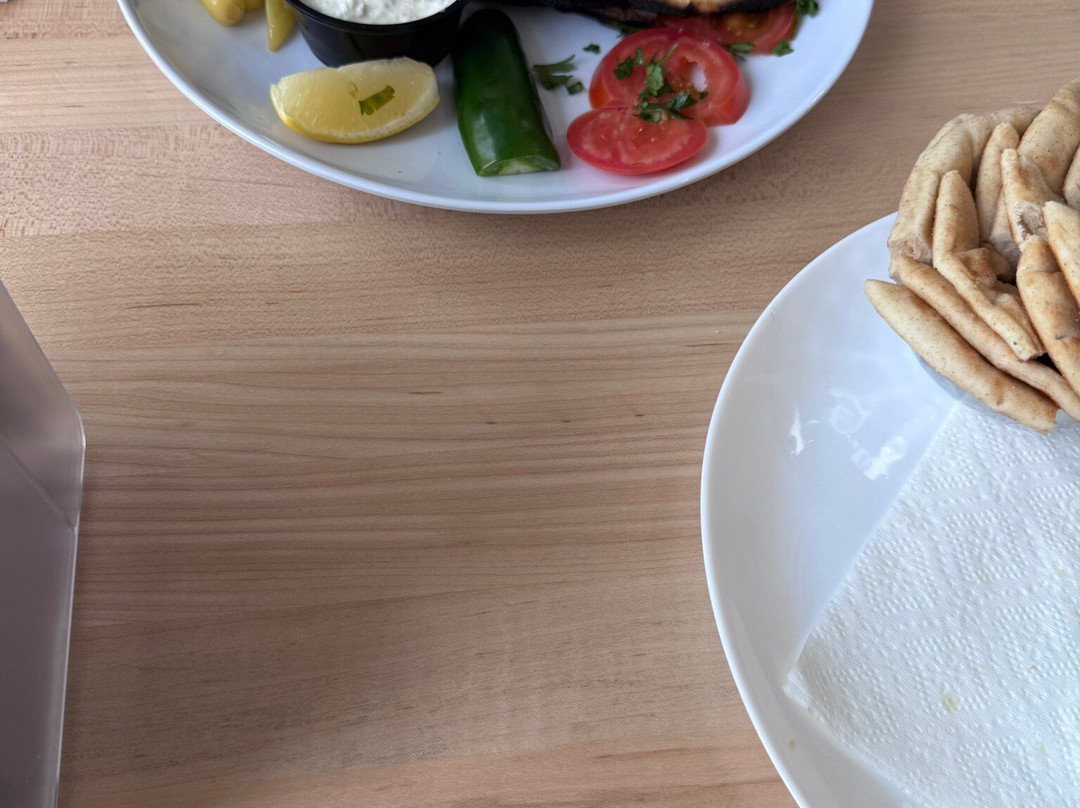 Picasso Taqueria & Mediterranean主图