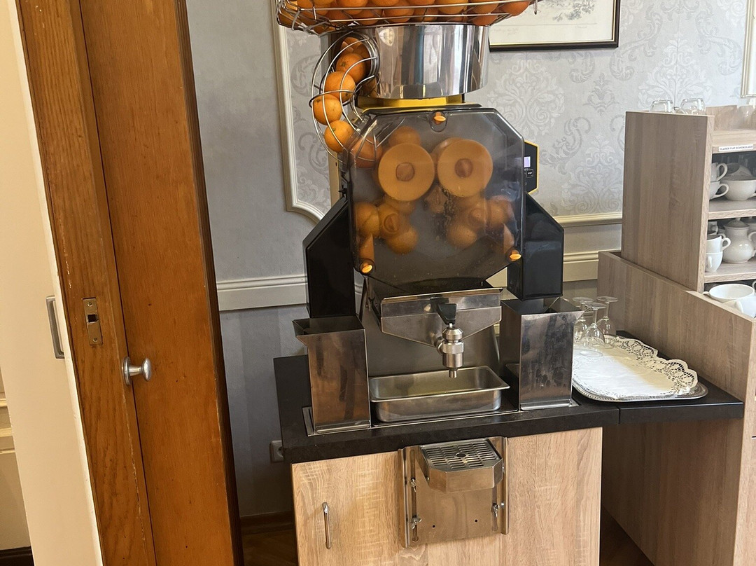 杜特斯彻斯豪斯弗莱尔酒店主图